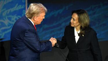 trump-harris_shakes_hands.jpg