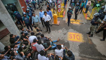 HSC students protest at Secretariat over poor results