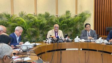 White paper press conferrence .jpg