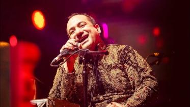 Rahat Fateh Ali Khan arrives, ready to enchant Dhaka tonight .jpg