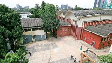 Directors gather at FDC amid election uncertainty