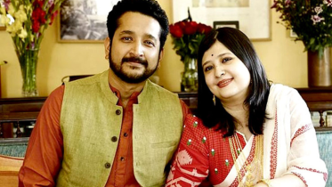 Parambrata and Piya.png