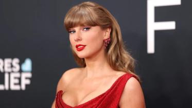 Two arrested for stealing and flipping Taylor Swift concert tickets for $600k.jpg