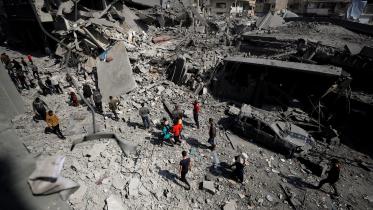 Israel breaks ceasefire