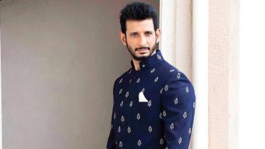 sharman-joshi-.jpg