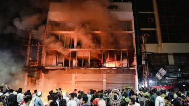 Prothom Alo office vandalism Dhaka,