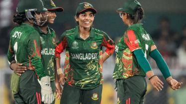 bd_womens_cricket_team.jpg