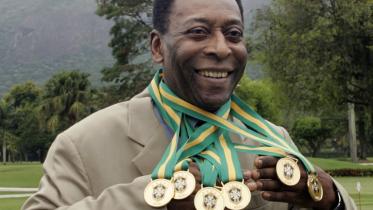 Pele dies.jpg