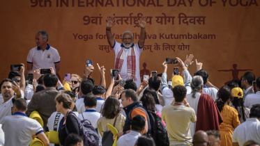 Modi yoga.jpg