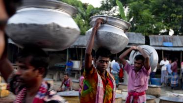 My dhaka -- caretaker_3a02.jpg