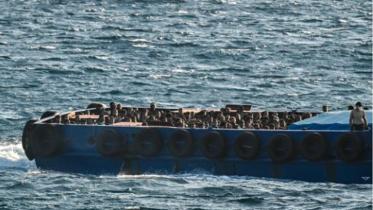 3 young sisters drown dozens rescued from boat carrying migrants to Italy.jpg