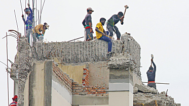 workers demolishing