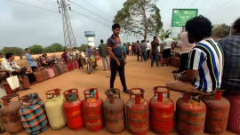 India_GasShortage_AFP.PNG