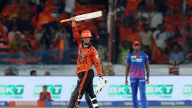 2026-04-21T151800Z_106371001_UP1EM4L16HYUB_RTRMADP_3_CRICKET-IPL-SRH-DC.JPG