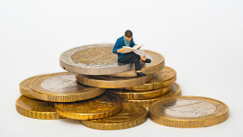 Simple and smart ways to save your money without sacrificing your joy