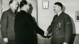 Subhas_Chandra_Bose_meeting_Adolf_Hitler.jpg
