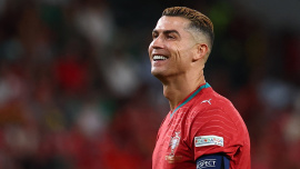 2026-09-24T200008Z_1896035492_UP1EM9O1JK6YL_RTRMADP_3_SOCCER-UEFANATIONS-POR-WAL.JPG