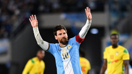 2026-10-07T015724Z_738002386_UP1EMA70552R9_RTRMADP_3_SOCCER-FRIENDLY-ARG-BEN.JPG