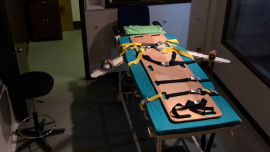 USA lethal injection bed.png