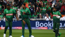 Soumya with teammates.jpg