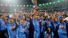 2025-11-02t200947z_458457433_up1elb21jdx2f_rtrmadp_3_cricket-womens-world-cup-ind-rsa_1.jpg