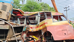 Cumilla_trainbus_crash-ED_1.jpg