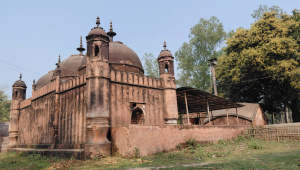 Lalmonirhat-mosque-01.jpg