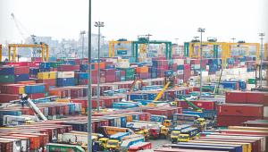 Container congestion.jpg