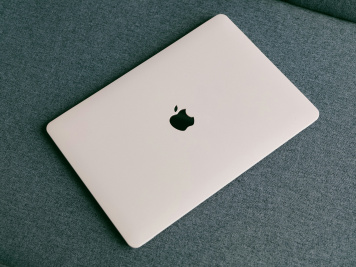 mac-care-CdvfOxTAdzI-unsplash.jpg