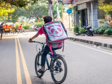 foodpanda rider.jpg