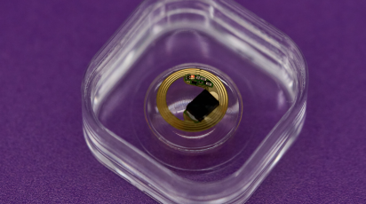 smart contact lense concept
