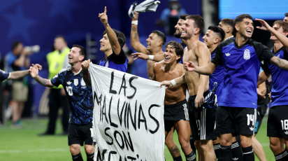 Argentina national day for World Cup win over England