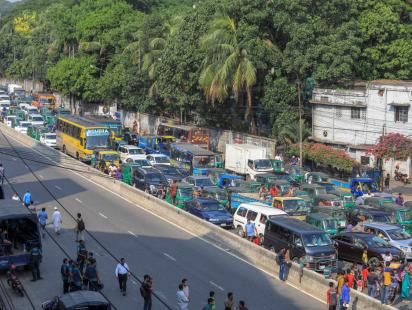 Dwellers barricade road 1.jpg