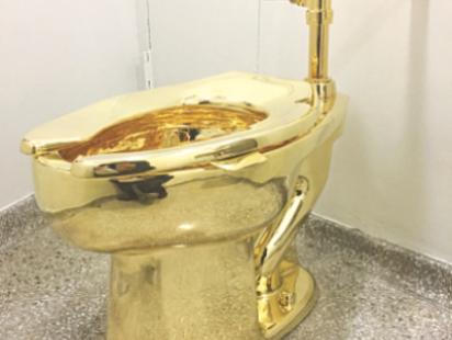 gold toilet.jpg