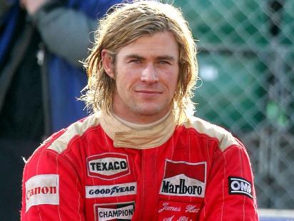 chris-hemsworth_on_set_of_rush_in_london.jpg