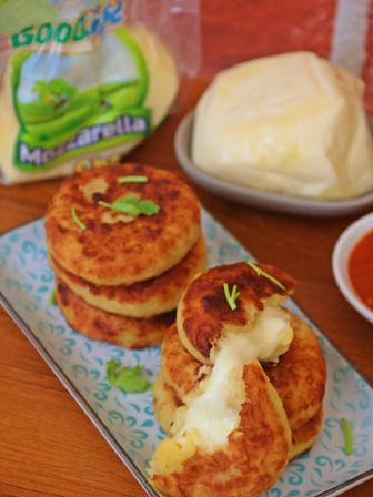 potato_cheese_pancakes.jpg
