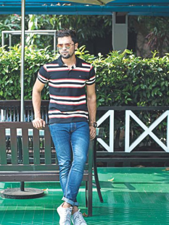 Eid ul Fitr Mens wearing