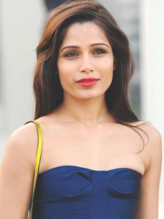 Freida Pinto.jpg
