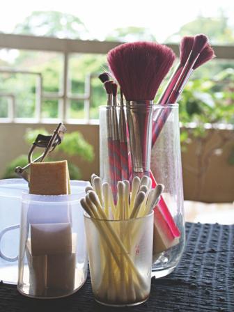 On the go make-up kit