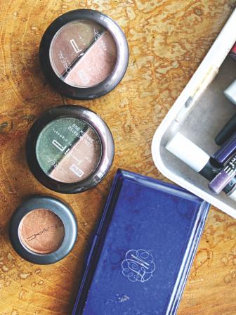 On the go make-up kit