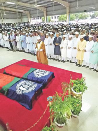 Terrified Gulshan 5.jpg