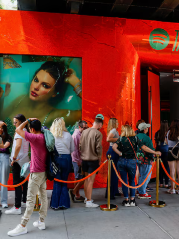 Taylor Swift album launch.png