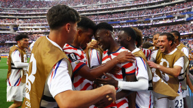 2026-06-13T020645Z_2025172995_UP1EM6D05V7GL_RTRMADP_3_SOCCER-WORLDCUP-USA-PRY.JPG